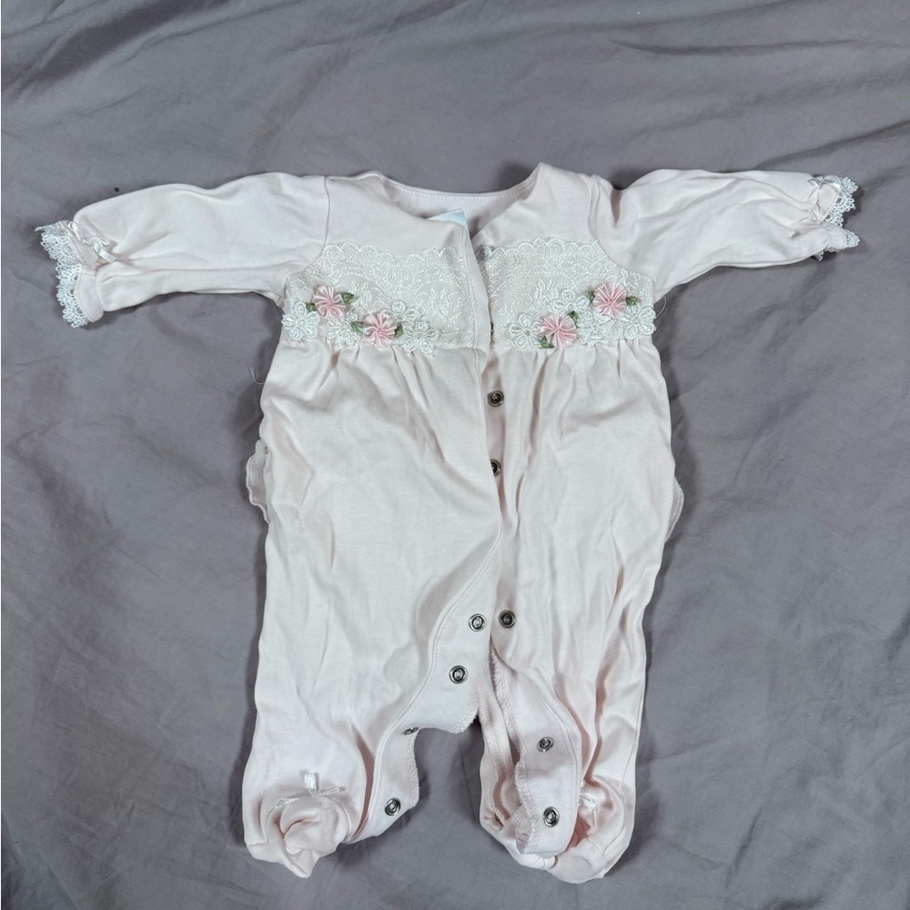 Edgehill Collection Pink and White Floral Footies